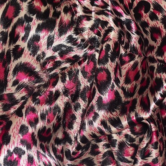 Cropped Hot Pink Puffer Bubble Jacket - Picture 5 of 8